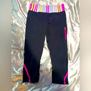 lululemon size 4 neon capris